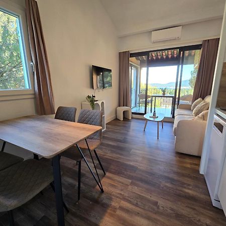 Chez Adriana Studio Vue Mer Avec Piscine Гримо Екстер'єр фото